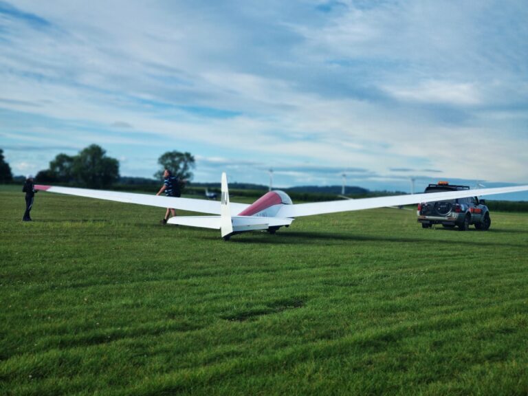 Retrieving a landed glider back to the launch point