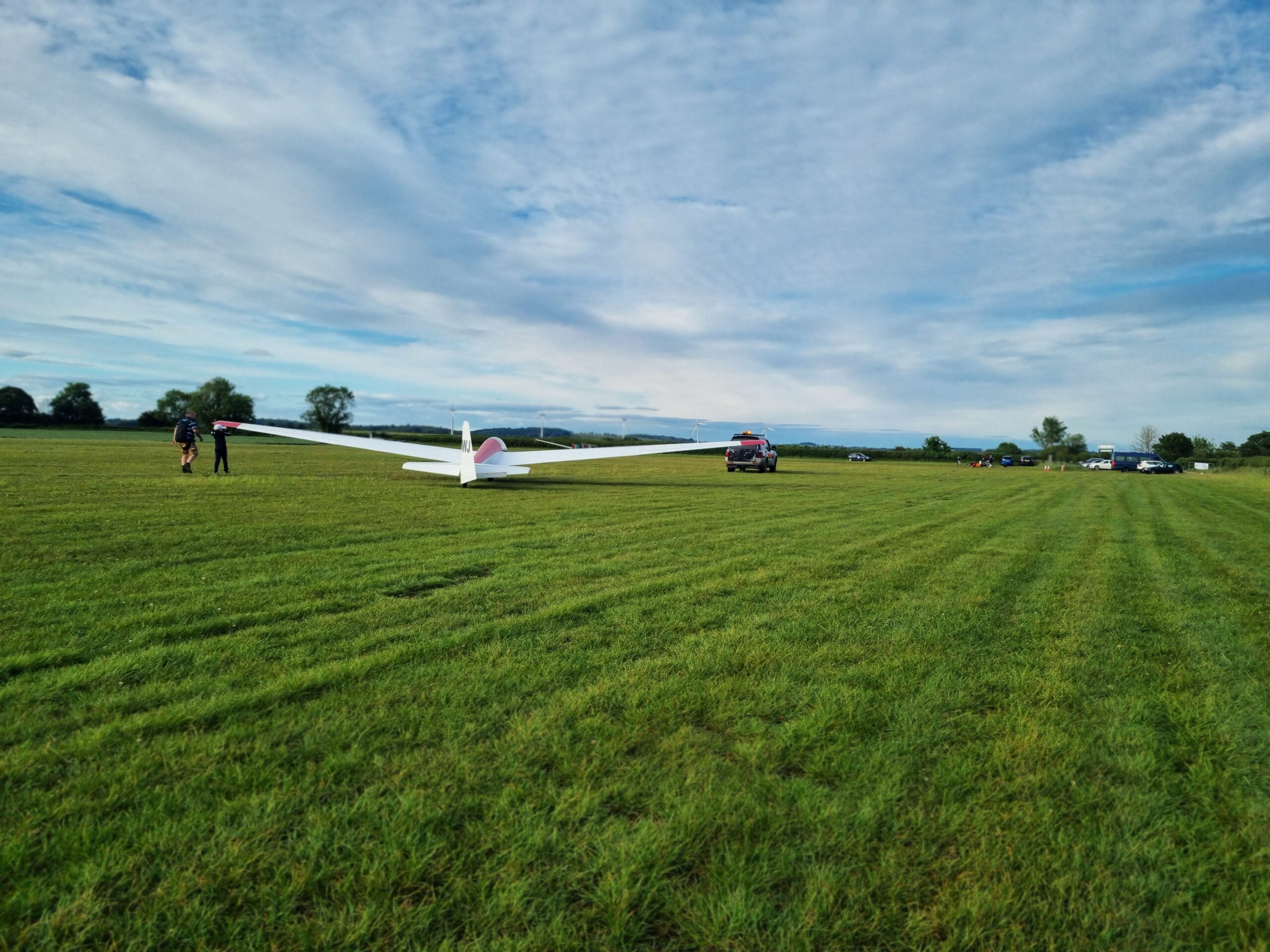 Retrieving a landed glider back to the launch point