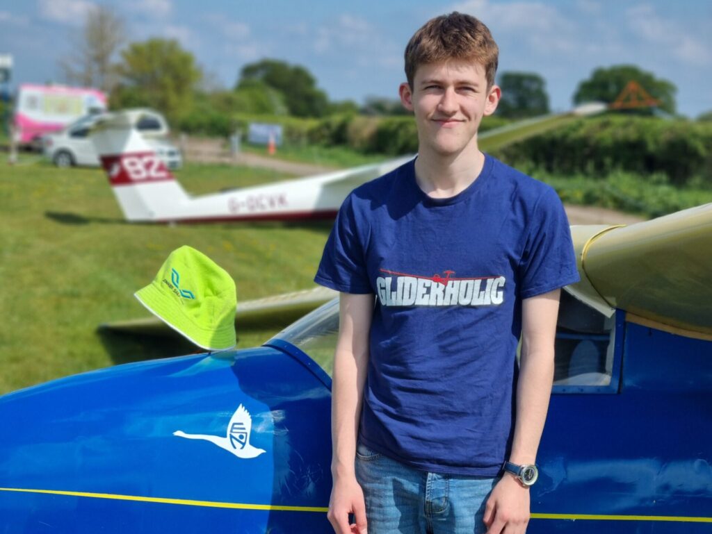 milo macdonald ends 50km silver badge flight at VoWHGC scaled e1745787662746
