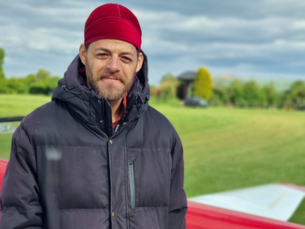 new-club-member-ryan-clifford-joins-vale-of-white-horse-gliding-club